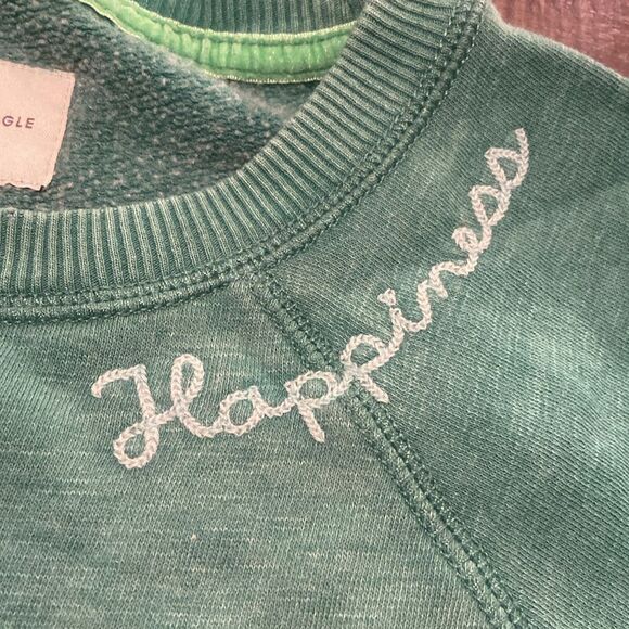 American Eagle Green women’s Sweatshirt with Happiness Embroidered on neckline M - Picture 2 of 8